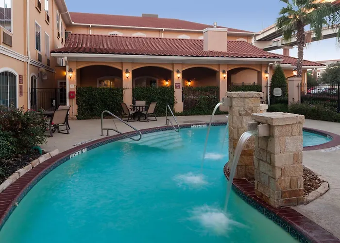 Towneplace Suites By Marriott San Antonio Airport